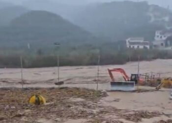 Nevarnost v Malagi je minila, oranžno opozorilo pa ostaja v veljavi za skrajni jug Španije