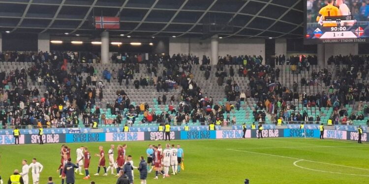 Menopavza brez skrbi: S temi živili ublažite hormonske spremembe