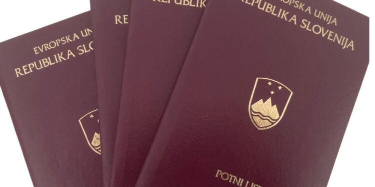 Potni listi in osebne izkaznice dražji v 2025: Kaj morate vedeti?