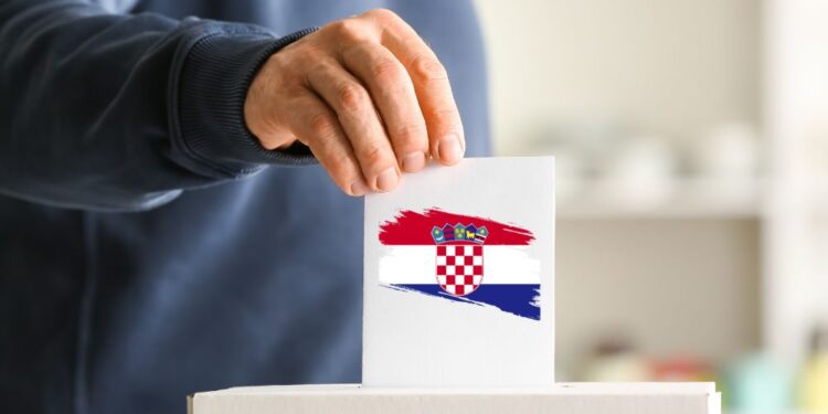 Hrvaška izbira predsednika: Ali bo Milanović obdržal predsedniški stolček?