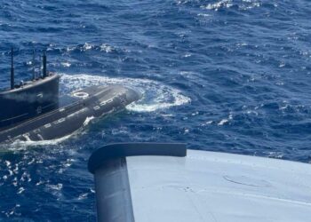 Ruska podmornica se je nevarno približala zahodni obali Filipinov (FOTO)