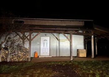 Grozljiva odkritja pri Varaždinu: Na dvorišču hiše našli zakopana trupla dojenčkov