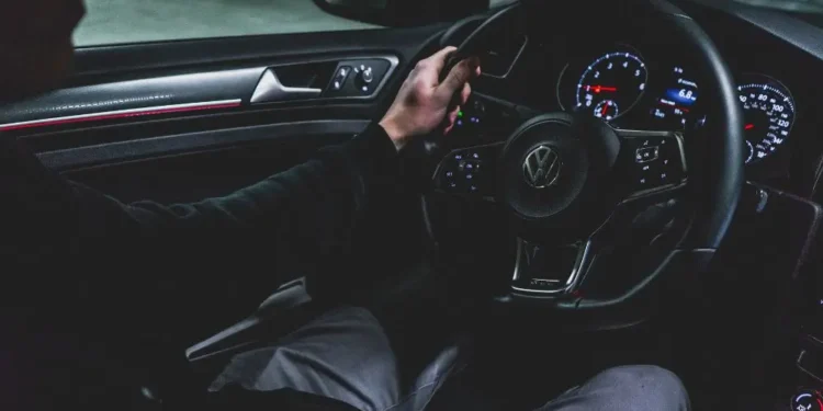 Žvižgač našel nešifrirane podatke o lokaciji 800.000 električnih vozil VW