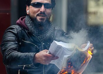 Švedska preiskuje: Je bil umor povezane s požigi Korana?