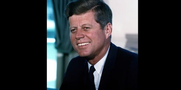 Trump: Tajni dokumenti o atentatu na Kennedyja in Kinga bodo objavljeni