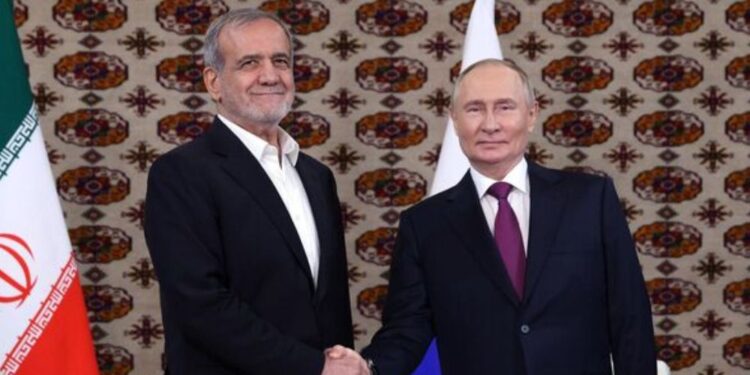 Kaj pomeni 20-letni sporazum med Iranom in Rusijo za svetovno politiko?