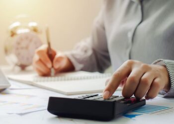 Davčna olajšava za otroke: Kako prihraniti pri dohodnini?