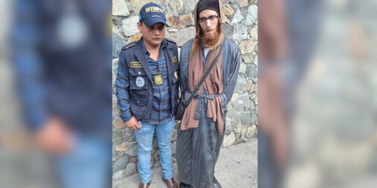 Interpol razbil pedofilsko sekto Lev Tahor: Rešili 148 zlorabljenih otrok (VIDEO)