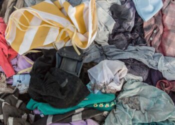 Kaj narediti s starimi oblačili? Od 1. januarja v veljavi nova pravila