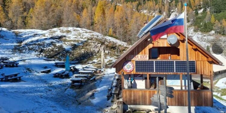Uhajanje plina v Blejski koči: Težave odpravljene, koča znova odpira vrata