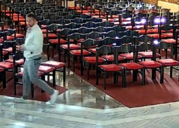 Moški ukradel denar iz cerkve: Policija objavila fotografijo (FOTO)