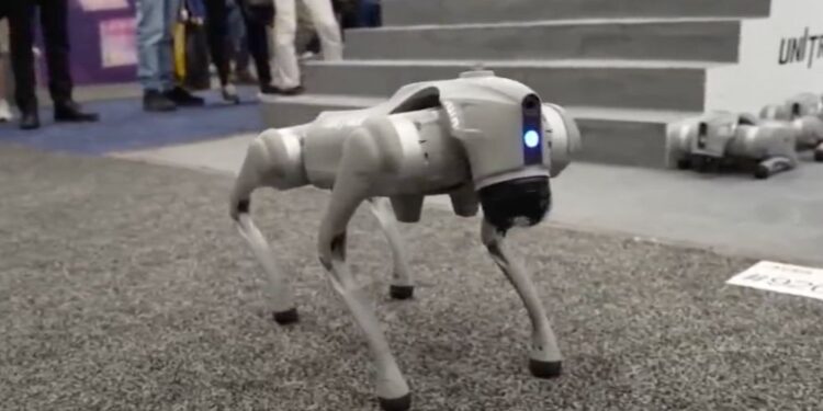 Od pametne žlice do prostoročnega ličenja: Kaj prinaša prihodnost?