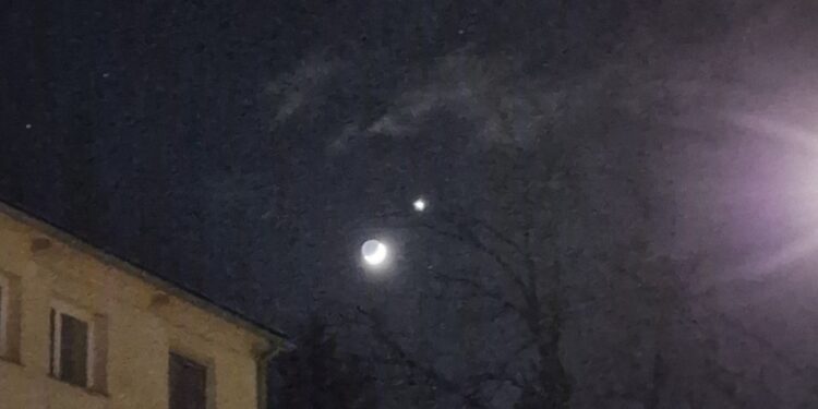 Konjunkcija Lune in Venere prinesla spektakularen prizor (FOTO)