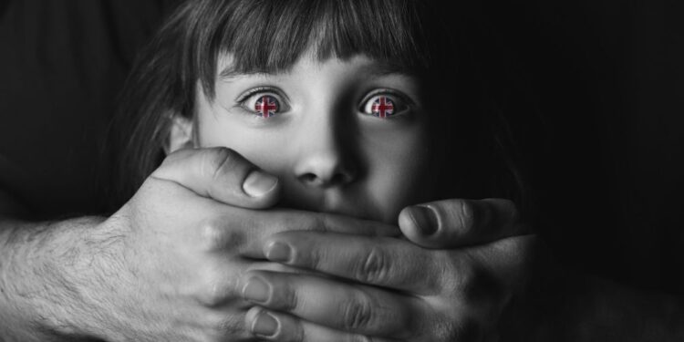 Se Velika Britanija izogiba resnici o množičnih zlorabah otrok?