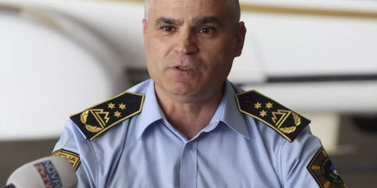 Bo revizija rešila Jušića? Uradniški svet še ni pripravljen na umik