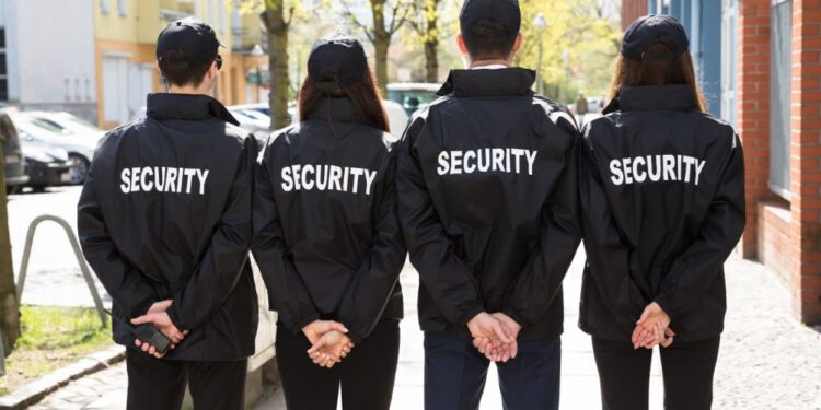 Kavaški klan in zmeda v policiji: Zakaj je bilo ukinjeno varovanje ključnih oseb?