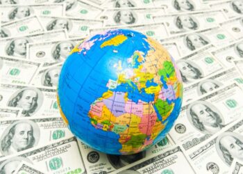 Bogastvo milijarderjev presega vse meje, revščina ostaja nespremenjena