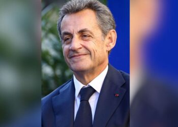 Hišni pripor za Sarkozyja: Leto dni pod nadzorom elektronske zapestnice