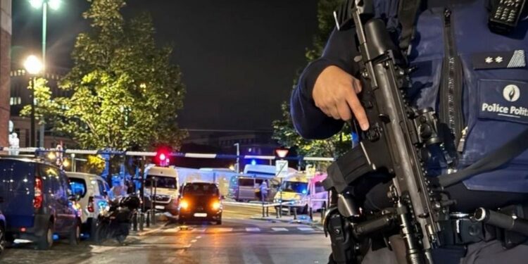 Panika v Bruslju: Streli pred postajo podzemne železnice