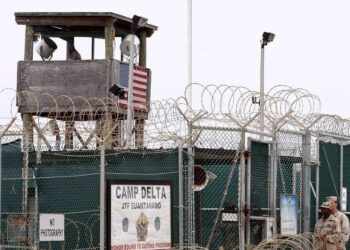 Deportacije v Guantanamo? Migrantski center brez vode in klime